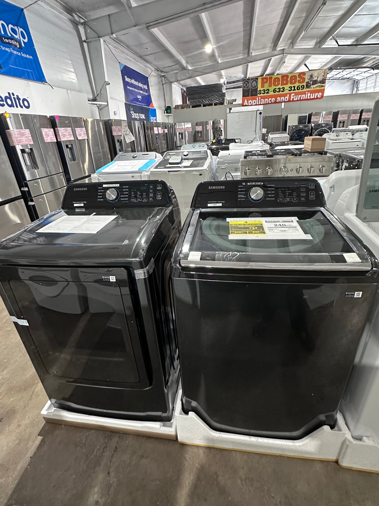 5.4 cu.ft. Extra-Large Capacity Smart Top Load Washer with ActiveWave Agitator and Super Speed Wash in Brushed Black