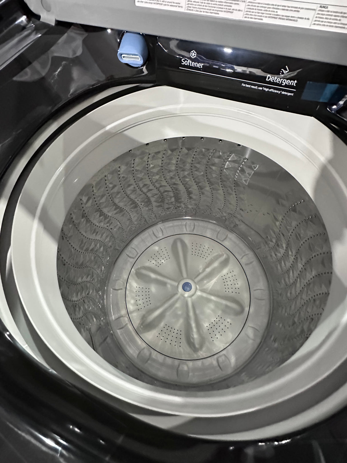 5.4 cu.ft. Extra-Large Capacity Smart Top Load Washer with ActiveWave Agitator and Super Speed Wash in Brushed Black